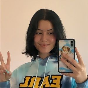 Meet your Posher, Amina